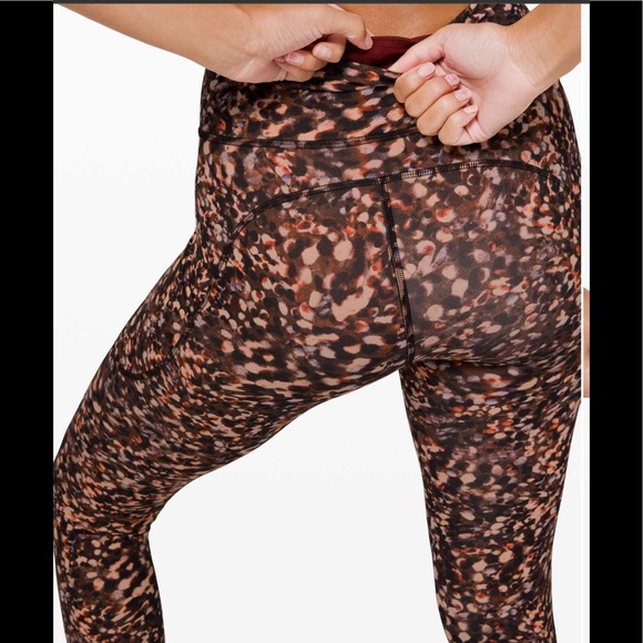 Lululemon Invigorate High-Rise Tight 25" NWOT - Picture 7 of 16